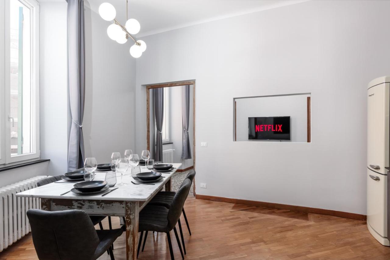 Esclusivo 130 Mq + Terrazzo Via San Vincenzo Apartment Genoa Bagian luar foto