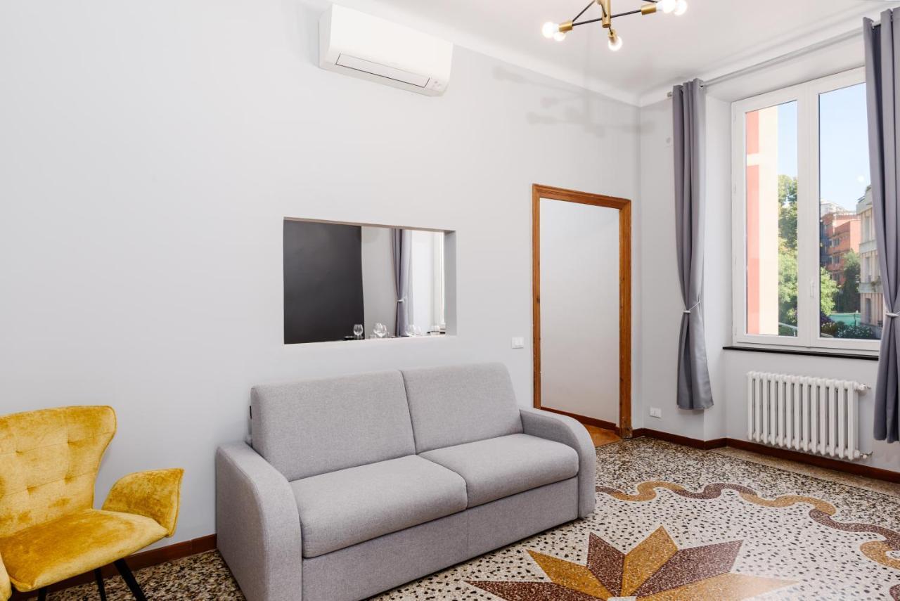 Esclusivo 130 Mq + Terrazzo Via San Vincenzo Apartment Genoa Bagian luar foto