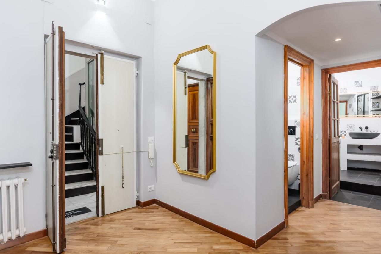 Esclusivo 130 Mq + Terrazzo Via San Vincenzo Apartment Genoa Bagian luar foto